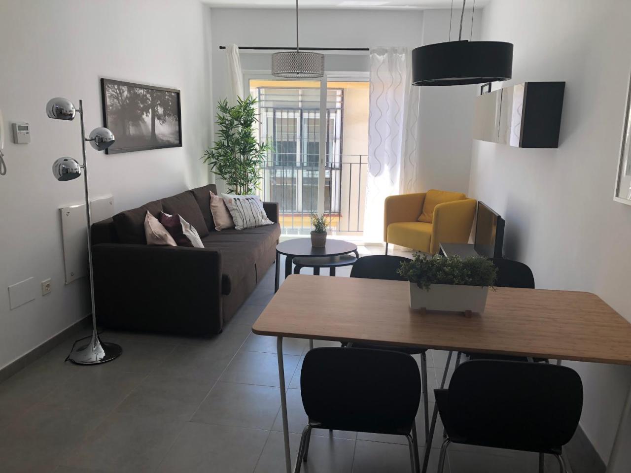 Malaga Apartamentos - Jinetes, 10 Екстериор снимка